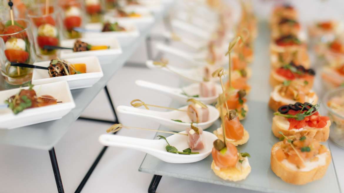 ¿Cuáles son los tipos de catering qué hay?