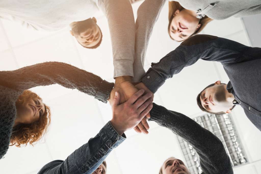 Celebra el Día del Trabajo con un Evento que Reconozca y Motiven a los colaboradores — Chorcha Entertainment