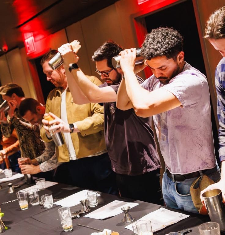 Masterclass de mixología para empresas: La tendencia de Team Building que fortalece equipos. — Chorcha Entertainment